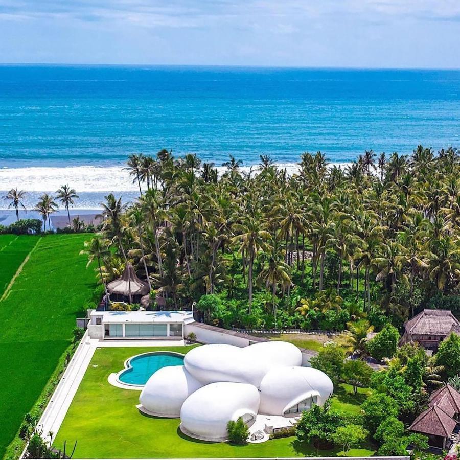 The Cloud Beachfront Villa Tabanan エクステリア 写真