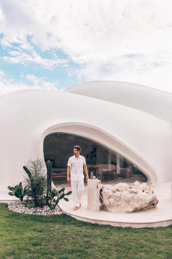 The Cloud Beachfront Villa Tabanan エクステリア 写真