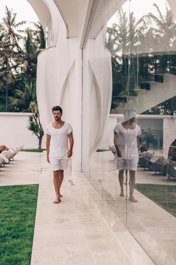 The Cloud Beachfront Villa Tabanan エクステリア 写真